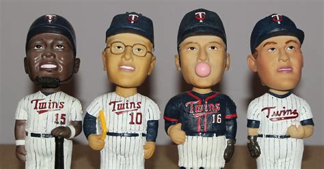 The Bobble Hunter: Minnesota Twins SGA Bobblehead Set (Part 3 - Year 2002)