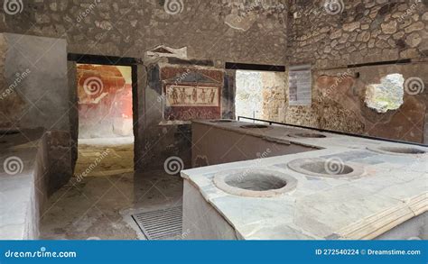 Pompeii Archaeological Park, Italy Editorial Stock Image - Image of ...