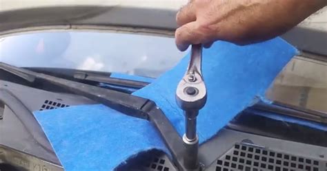 How to replace different models of wiper arms – Aussie AutoGlass