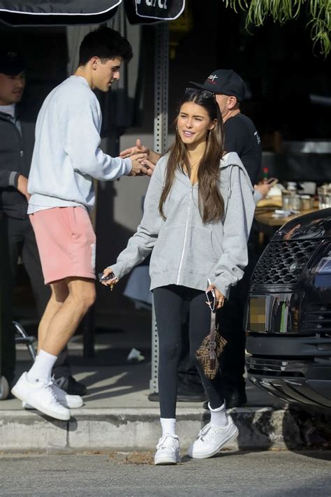 MADISON BEER and Jack Gilinsky Out for Lunch in Los Angeles 01/02/2020 – HawtCelebs