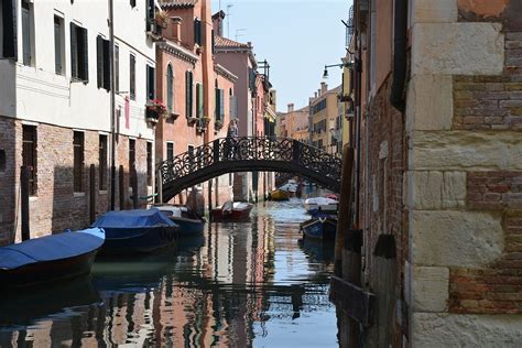 Honeymoon in Venice | Venice, Honeymoon, Romantic place