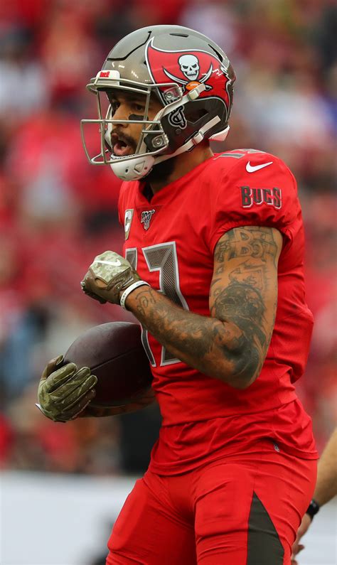 Buccaneers, Mike Evans Rework Contract