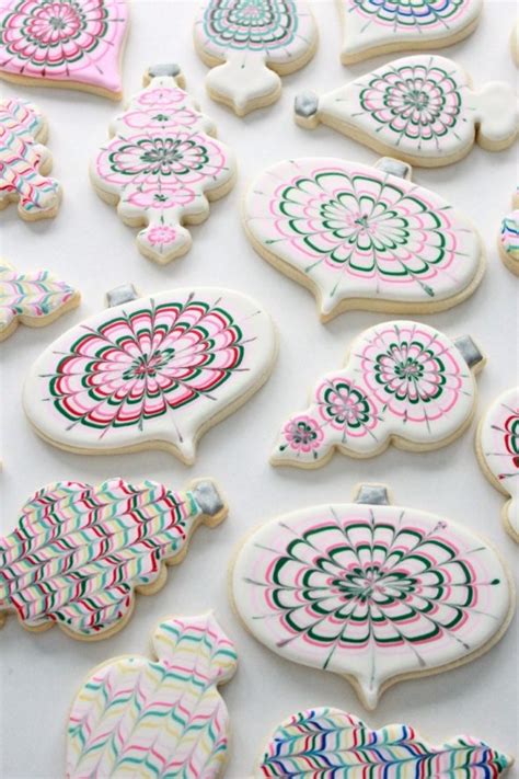 Royal Icing Cookie Decorating Tips | Sweetopia