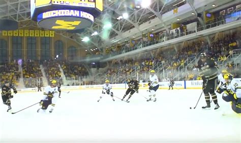 WMU Broncos Hockey Team Ranked Third; Highest Position Ever