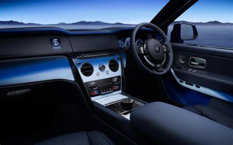 Rolls-Royce Black Badge Cullinan Blue Shadow Interior 8K Wallpaper - HD ...