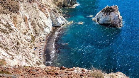 Akrotiri's Beaches: A Guide to the Island's Best Places to Relax and Swim - Knowing Greece