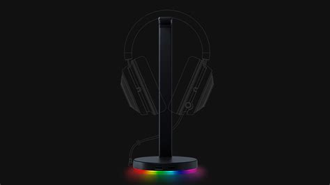 Razer Base Station V2 Chroma headphone stand USB hub features 7.1 surround sound » Gadget Flow