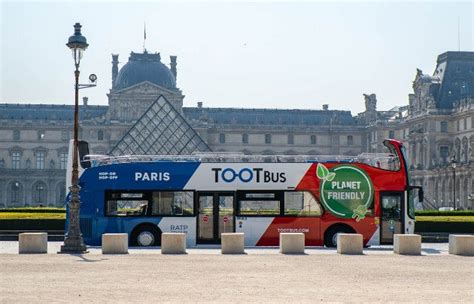 A Guide to Getting Around in Paris: Buses