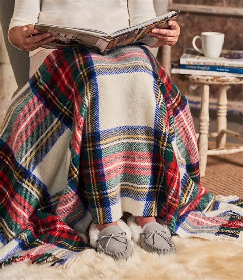 Cream Tartan | Pure Wool Tartan Knee Blanket | WoolOvers US