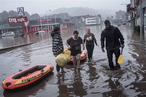 Death toll from devastating floods in Europe tops 100