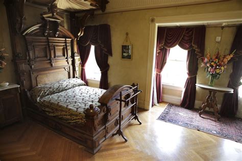 Winchester Mystery House shuts back down as state halts reopening plans ...