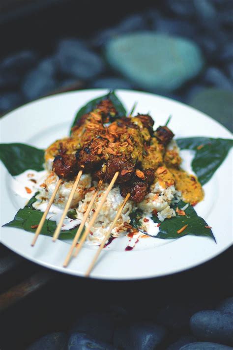 Sate kambing - HeNeedsFood | Asian recipes, Food, Bali food