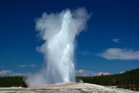 Old Faithful Eruption Schedule 2024 Schedule - Nonna Annalise