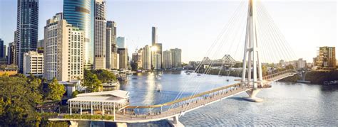 180t lift for Brisbane's new bridge | Vertikal.net