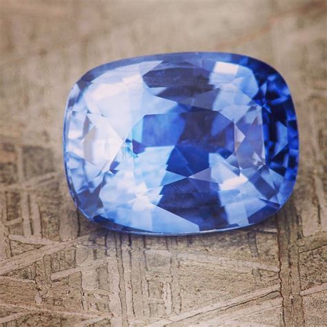 WHAT COLOUR IS THE MOST EXPENSIVE SAPPHIRE? | Rare gemstones, Gemstones ...