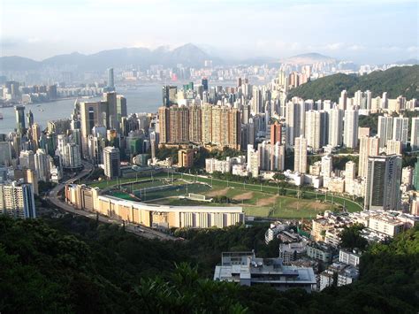 Happy Valley Racecourse - Wikipedia