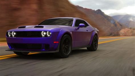 Dodge Challenger SRT Demon vs. Hellcat: Big Gun’s Burnout