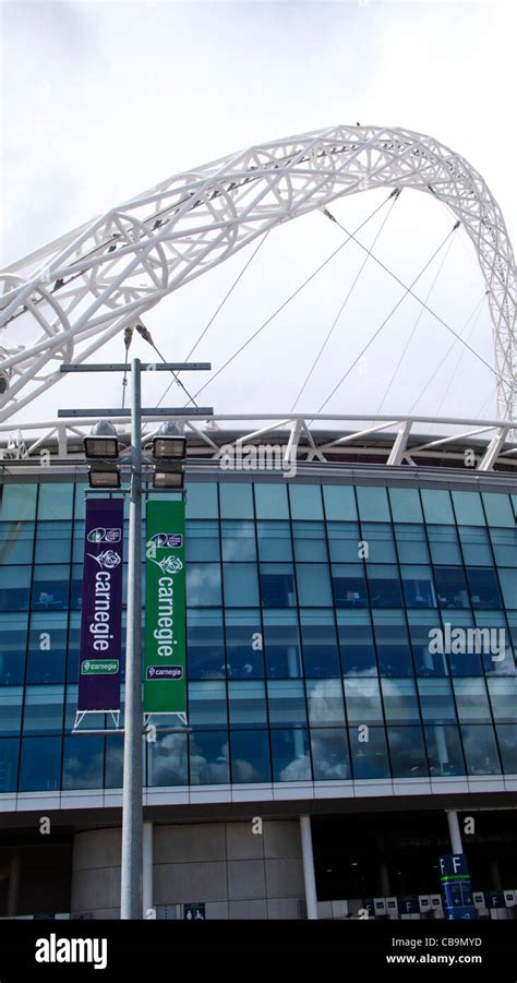 Wembley Stadium Arch Stock Photo - Alamy