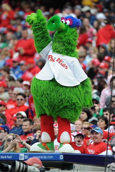 Philly Phanatic, Philadelphia Phillies mascot. | Phillies, Philadelphia ...