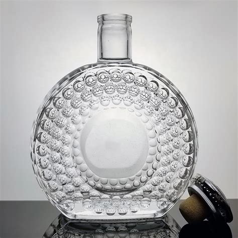 costom 24oz empty unique shaped luxury whiskey vodka wine glass bottle 700ml liquor glass bottle ...