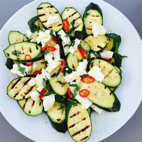 Courgette and feta salad | Daisies & Pie