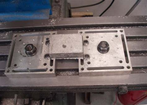 Clamping Thin Work on the Mill – Two Methods – MachinistBlog.com