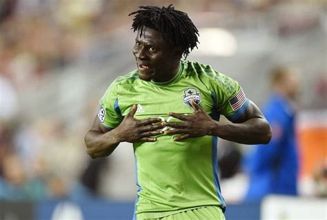 Video: Obafemi Martins scores a blunder-filled goal