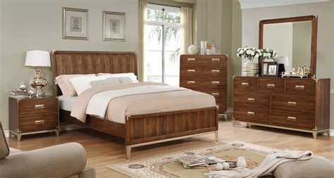 Tychus Dark Oak Finish with Gold Trim Bedroom Collection | Las Vegas ...