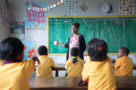 Education in PNG - CARE Australia