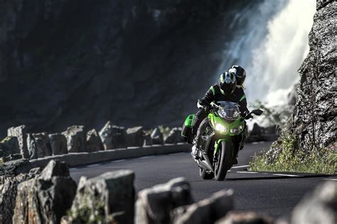 KAWASAKI Z1000SX Tourer (2016-Present) Specs, Performance & Photos - autoevolution