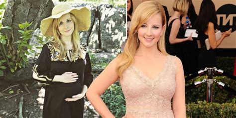 Is Melissa Rauch Pregnant? Lets Talk About Her Baby Bump and Health in 2023