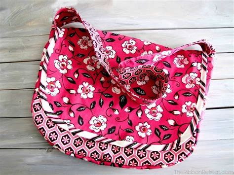 Messenger Bag Tutorial - The Ribbon Retreat Blog