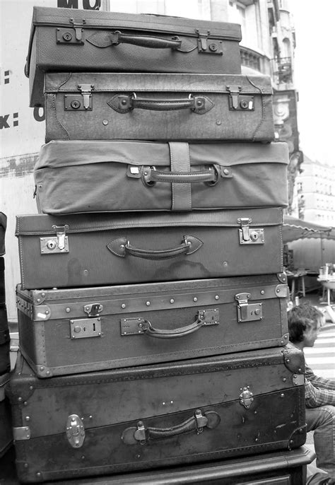 suitcases (version 2) | Yet more suitcases | Gideon | Flickr
