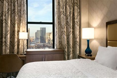 Hampton Inn Chicago Downtown / N Loop / Michigan Ave Chicago ...