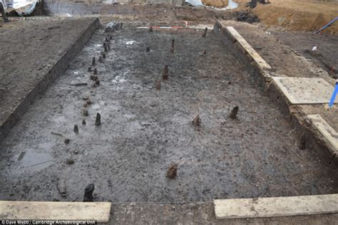 Bronze Age 'Peterborough Pompeii' discovered by archaeologists | Daily Mail Online