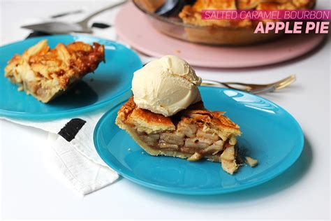 Easy Homemade Bourbon Apple Pie Recipe 2023 - AtOnce