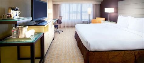 Hilton Lax Airport Cheap Vacations Packages | Red Tag Vacations