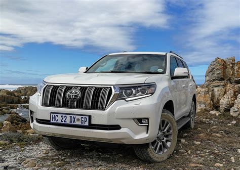 Toyota Land Cruiser Prado 3.0D VX-L (2018) Quick Review - Cars.co.za