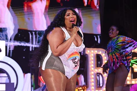 ‘People Would Be Laughing at, But I Would Feel Sad': Lizzo Explains Why Eddie Murphy’s ‘The ...