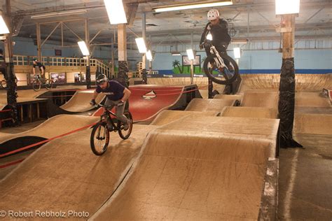 at Ray's Indoor Mountain Bike Park in Cleveland, Ohio, United States - photo by robertbbr - Pinkbike