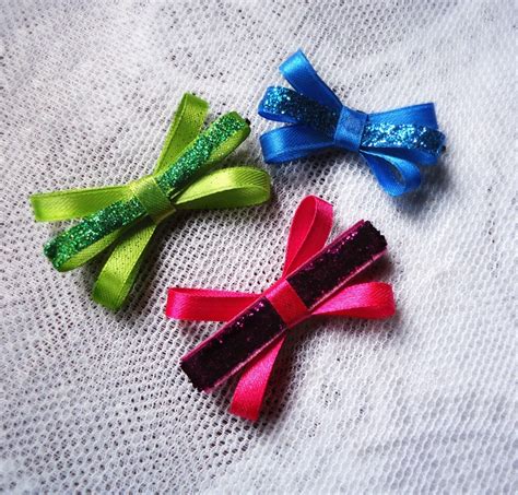 Easy DIY Ribbon Hair Clips | FaveCrafts.com