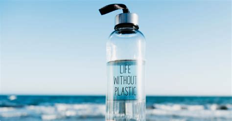 Why You Should Have a Reusable Water Bottle - Goodnet