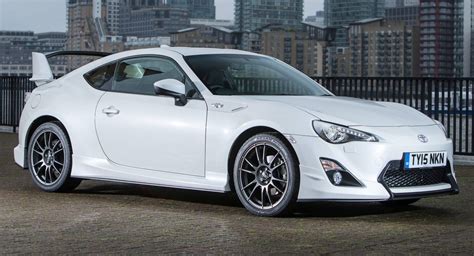 Toyota UK Sends Off The GT86 With A Short Video Full Of Drifting | Carscoops