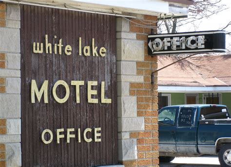 White Lake Motel | Some of the lovely motel is visible on th… | Brandon Bartoszek | Flickr