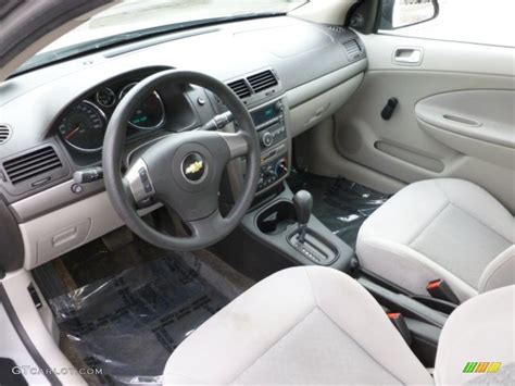 Gray Interior 2008 Chevrolet Cobalt LS Coupe Photo #60544176 | GTCarLot.com