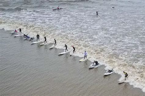 Surf's up: The biggest Severn Bore waves to look out for in 2020 - Gloucestershire Live