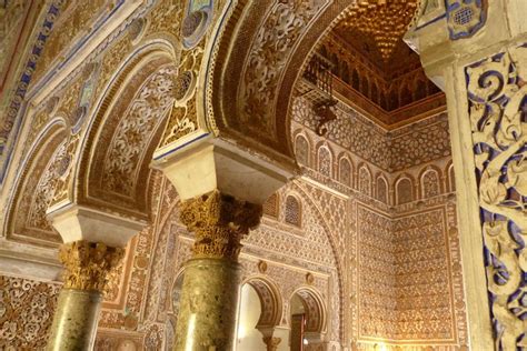 Royal Alcazar of Seville Guided Tour with Priority Access 2024