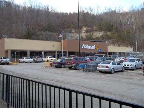 Wal-Mart, Jackson, KY (2010-present look) | This is the Wal-… | Flickr