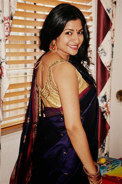 Sleeveless Saree Blouse Gallery Photos | Actress Saree Photos|Saree Photos|Hot Saree Photos ...