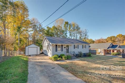 275 Carolina Ave, Forest City, NC 28043 | Zillow